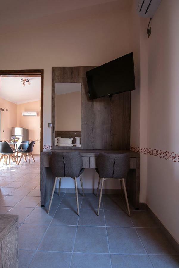 Cyrenia Guesthouse Монемвазия Экстерьер фото