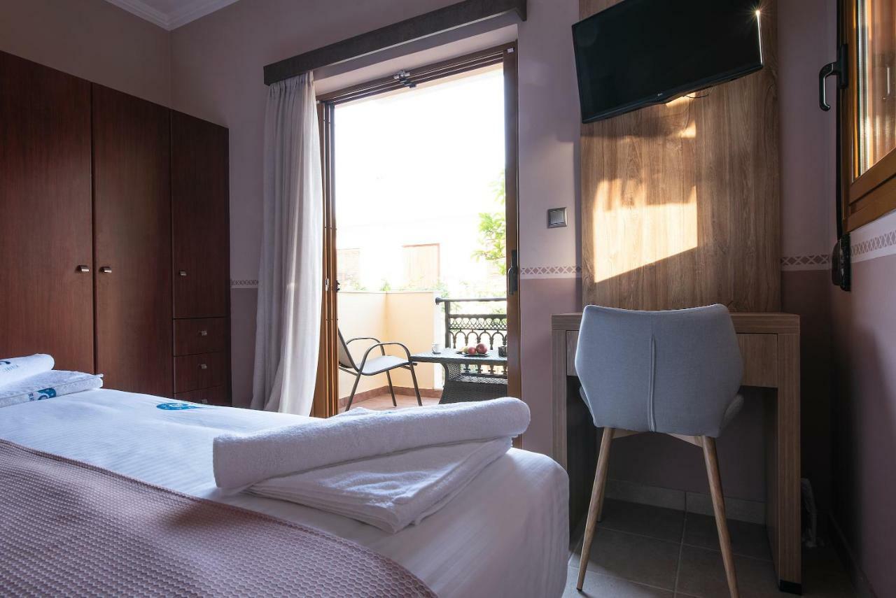 Cyrenia Guesthouse Монемвазия Экстерьер фото